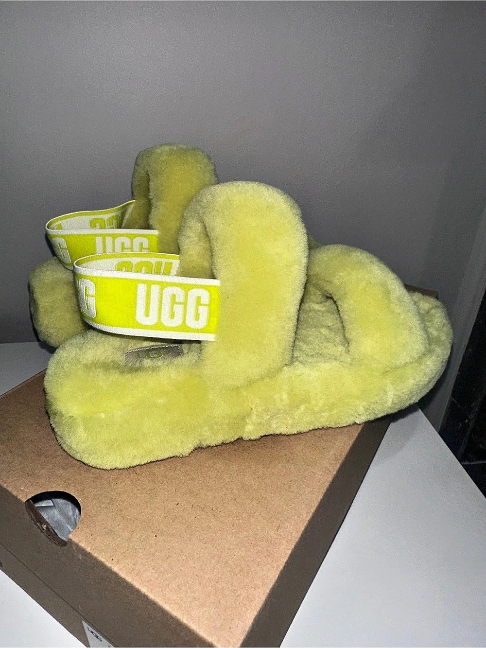 UGG Oh Yesh Slide Yellow Slippers US 7